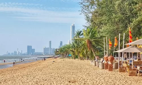 Day 01: Suvarnabhumi Air Port Pick Up and Drop to Hotel @ Pattaya & Evening Alcazar Show